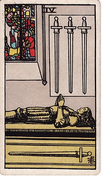 Carta del tarot Cuatro de Espadas